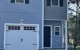 Cozy 3Br Townhouse W *Free Wifi/Cable* And Garage